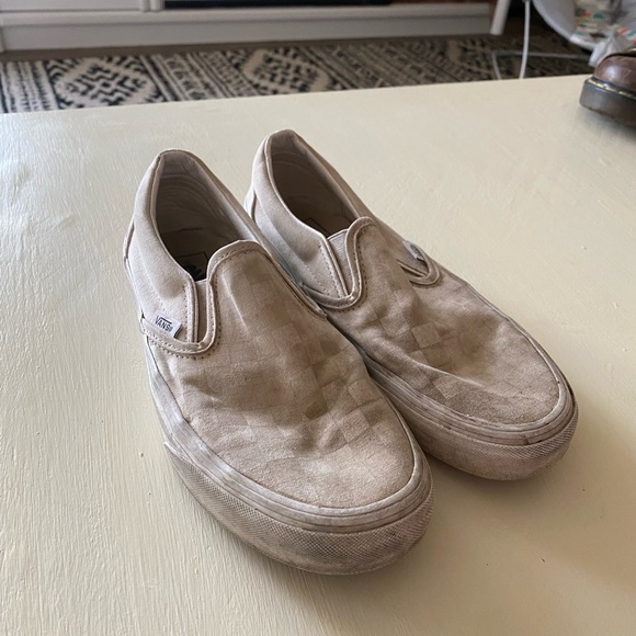 Vans - Picture 1 of 4